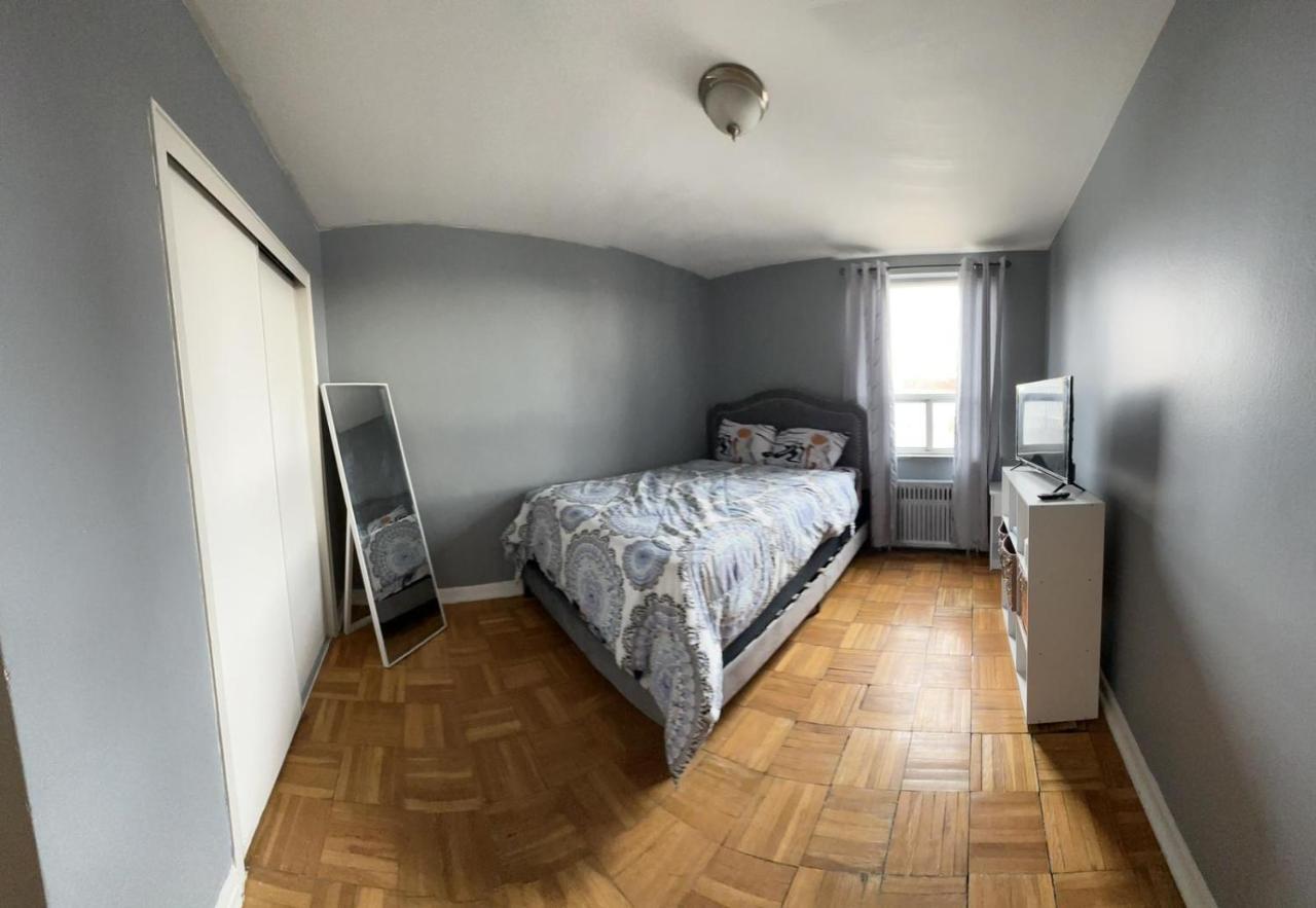 Amueblada En Eglinton Homestay
