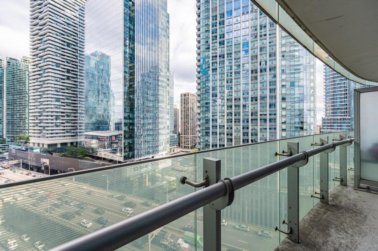 Apartment Downtown Vacation Toronto