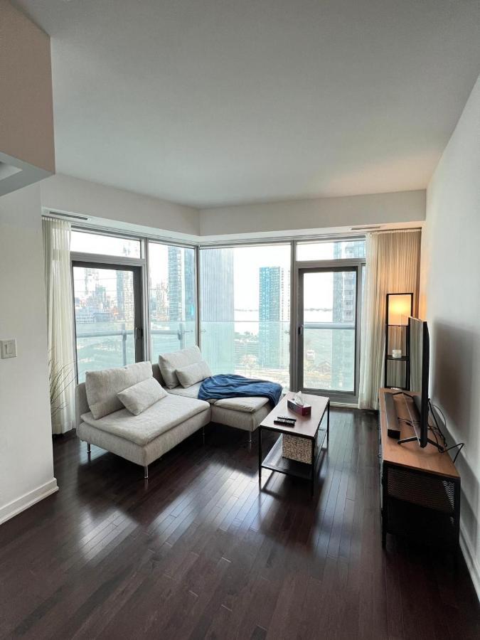Apartment Modern, Spacious And Sleek
