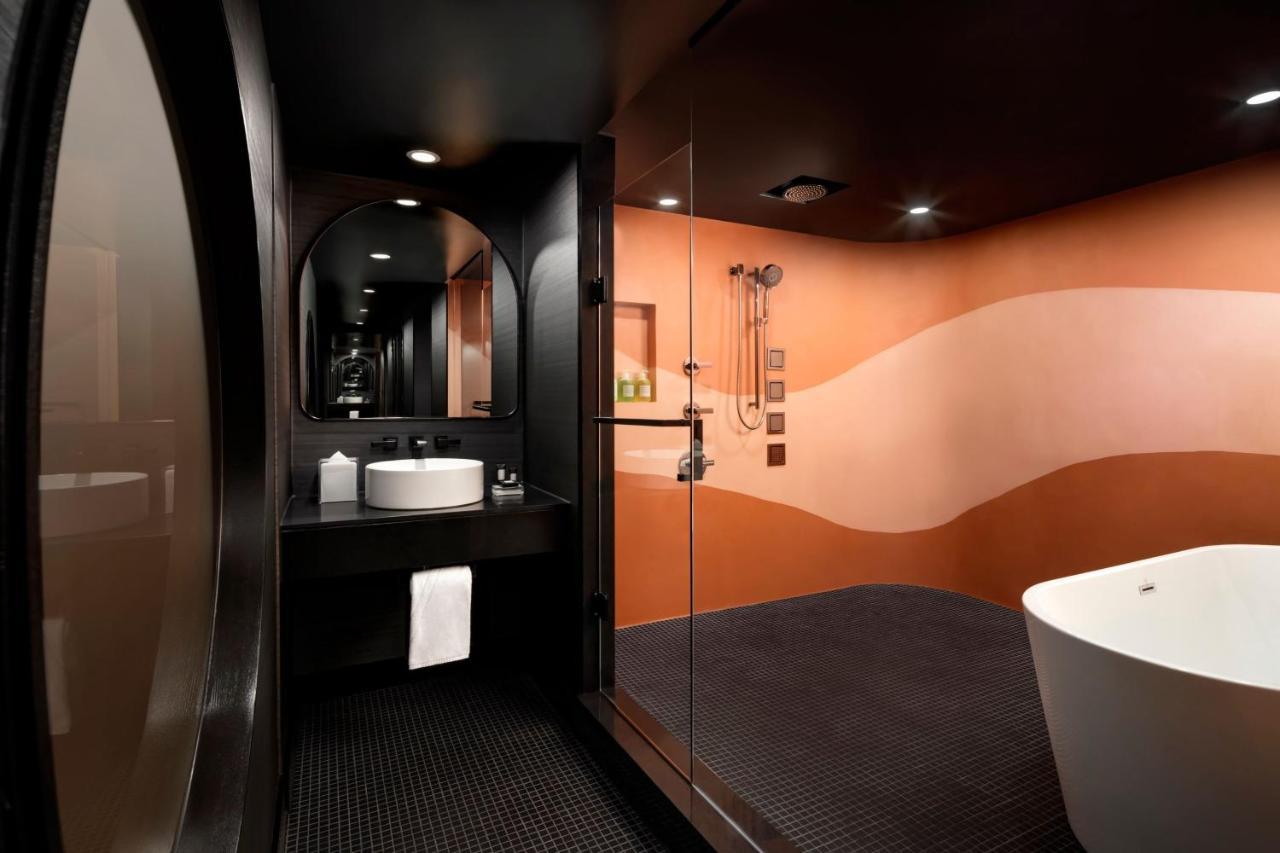 Hotel W 4*
