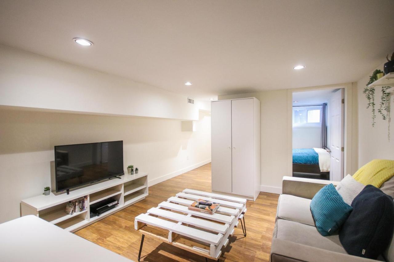 Apartment Comfy And Cozy Leslieville Toronto