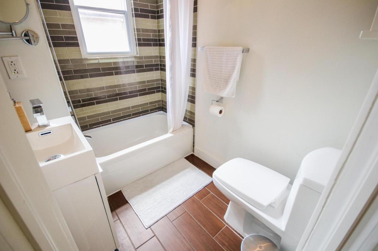 Comfy And Cozy Leslieville *