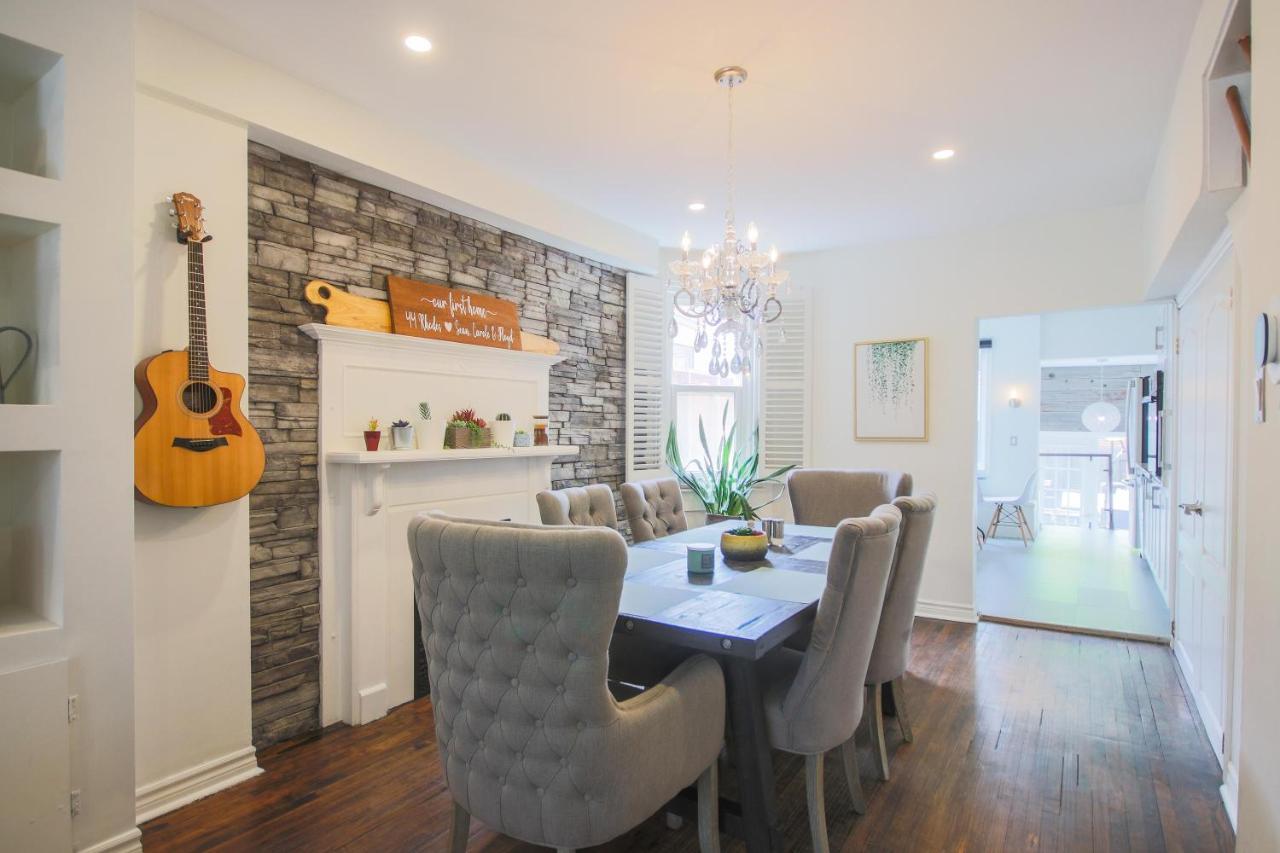 Comfy And Cozy Leslieville