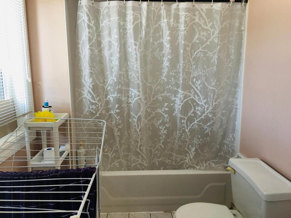 Homestay Spacious, Cozy And Neat Private Near Utsc *