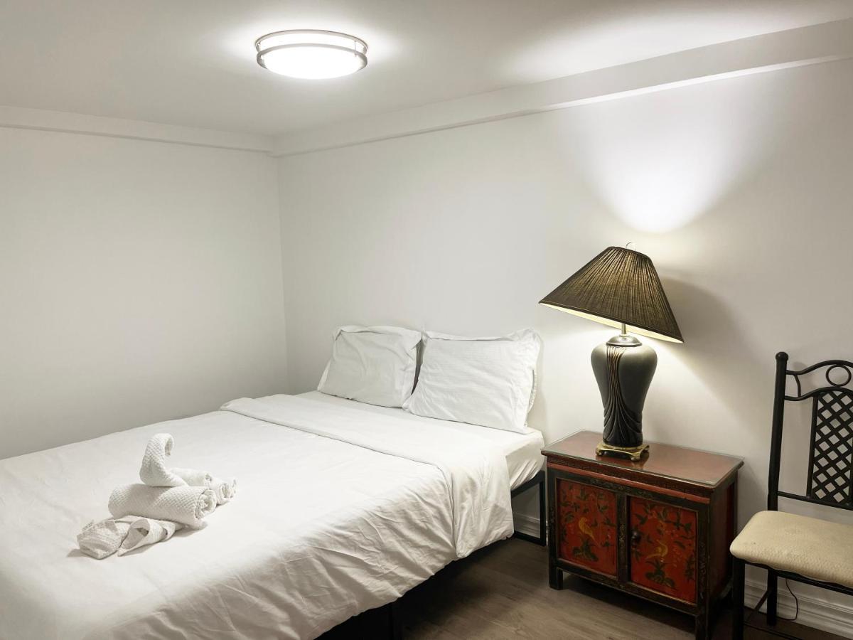 Guest house Simple & Tidy Private Toronto