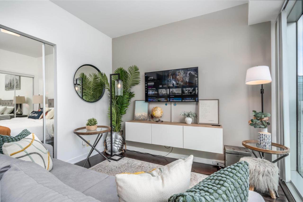 Downtown Vacation Apartment Toronto