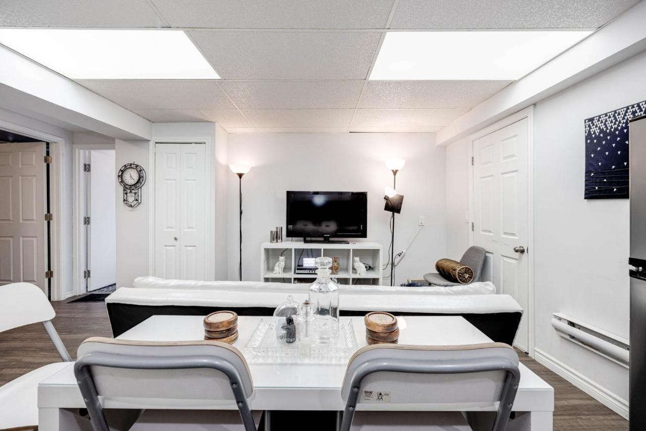 Bright Parkdale Court - Little Portugal W/ Free Parking * Toronto