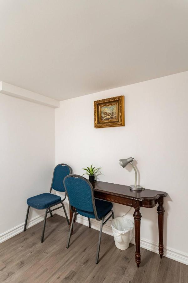 Simple & Tidy Private Toronto