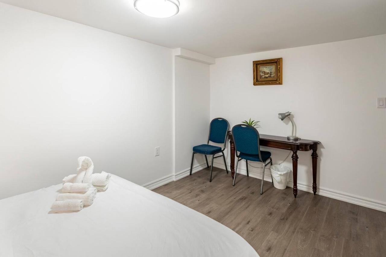 Simple & Tidy Private Guest house Toronto