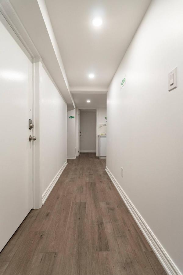 Guest house Simple & Tidy Private Toronto