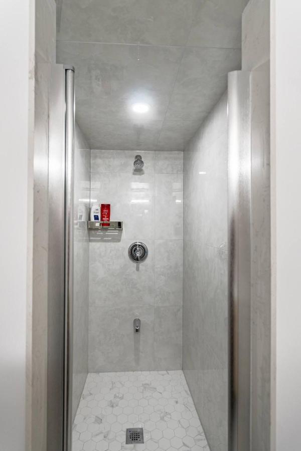 Simple & Tidy Private Toronto