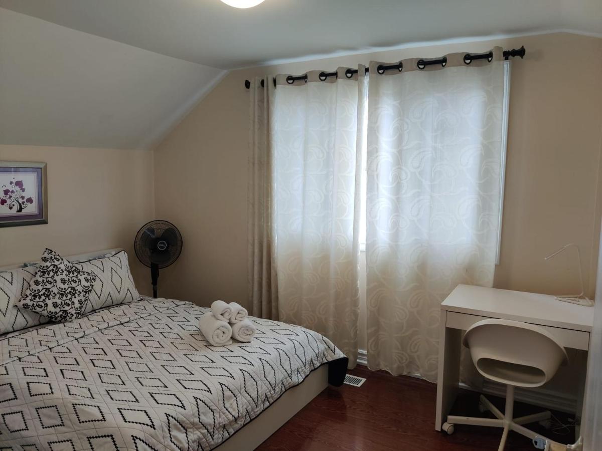 Cozy Bedroom - 7 Min Walk To Kennedy Station - Shared Bathroom