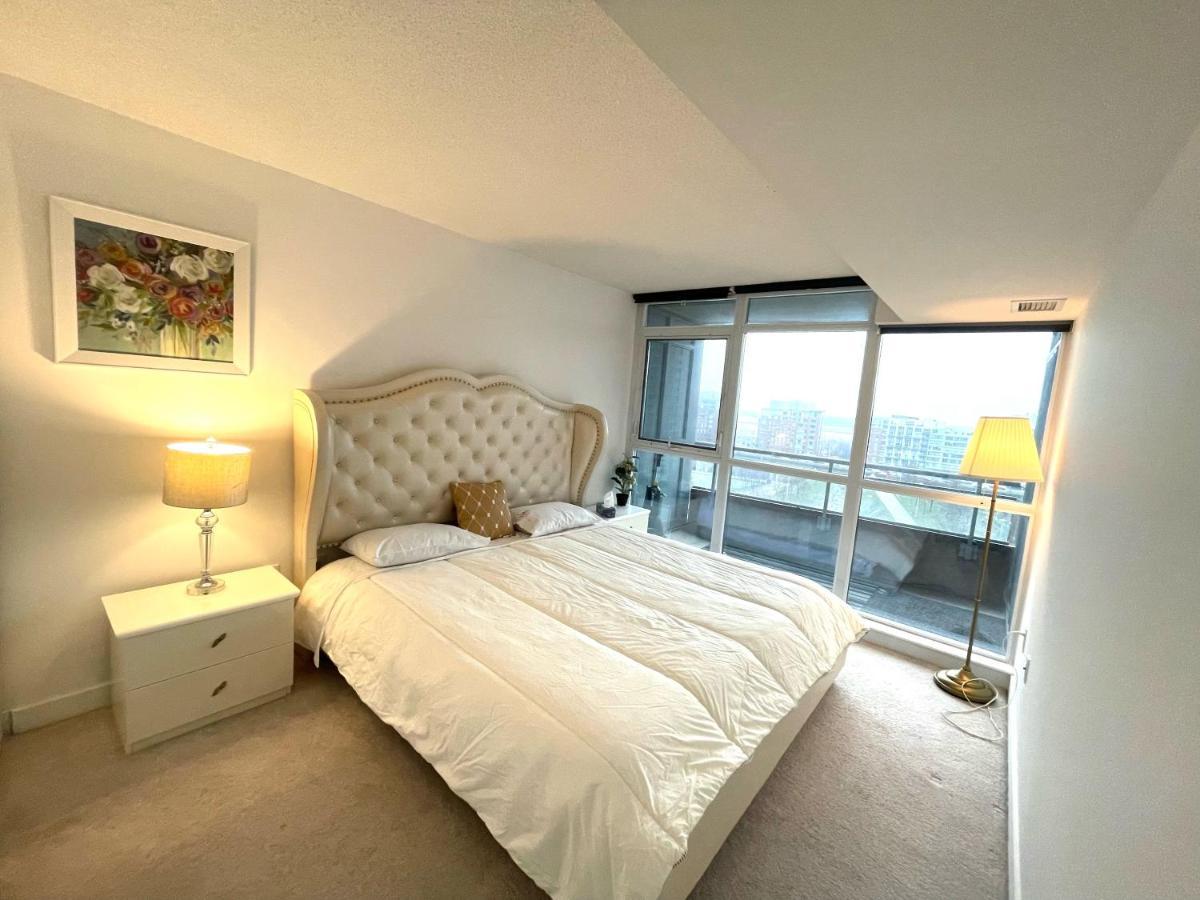 Apartment Three-bedroom With Free Parking Nearby Cn Tower With Lake View Toronto
