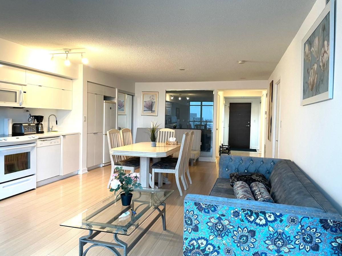 Three-bedroom With Free Parking Nearby Cn Tower With Lake View * Toronto
