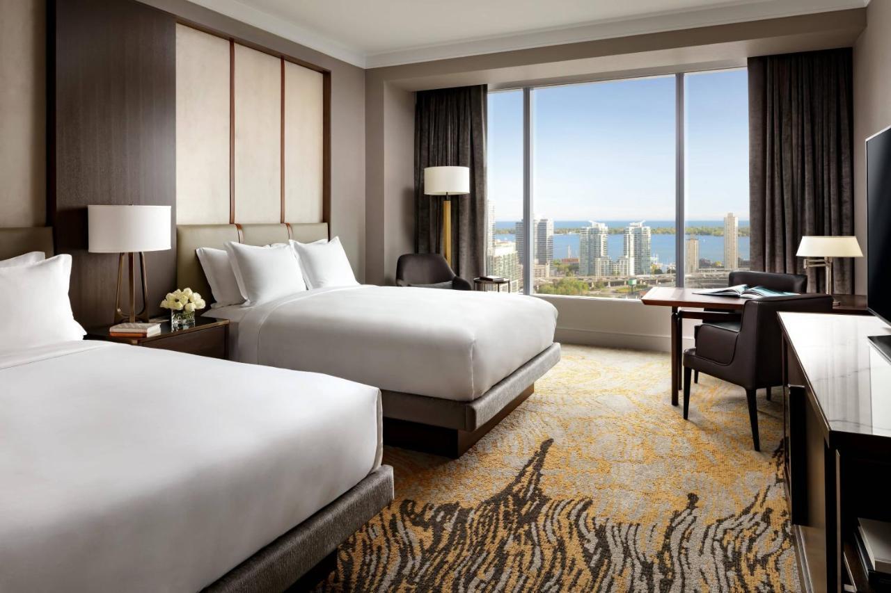Hotel The Ritz-carlton,