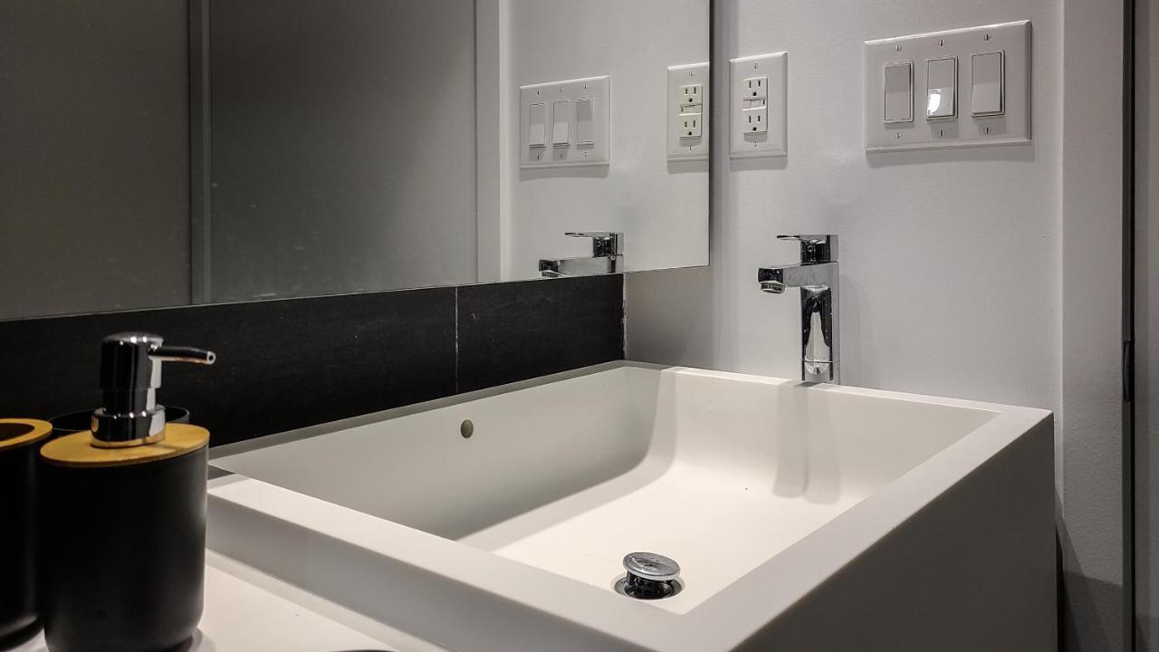 151 Dan Leckie Way Apartment *