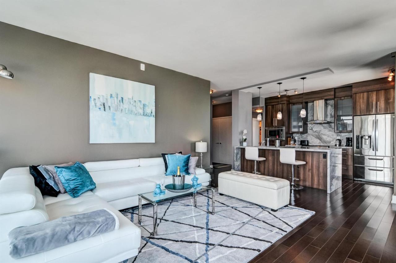 Bird's Eye View Polished Penthouse Apartment *