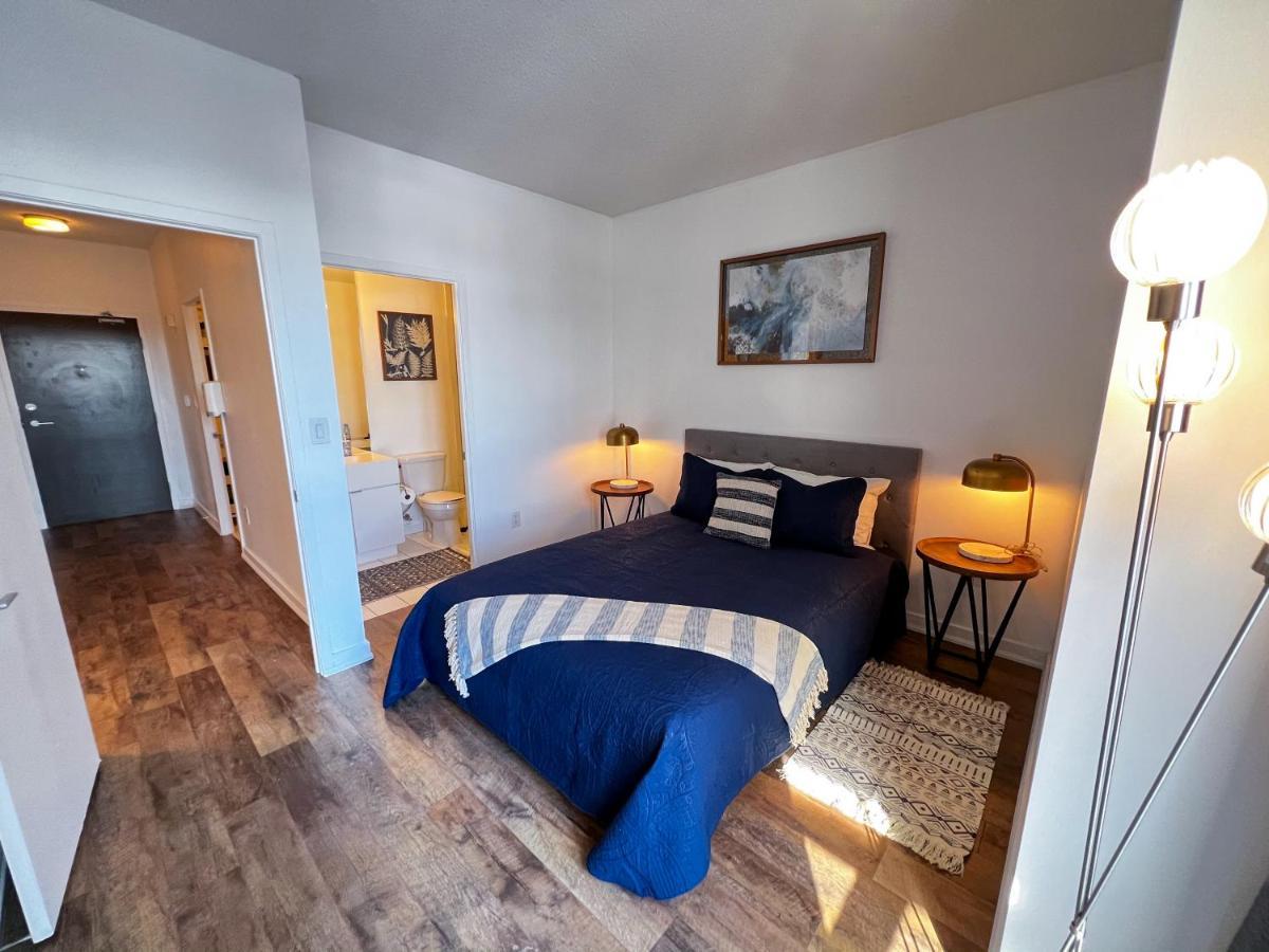 Simply Comfort. Elegant Dan Lecki Apartment