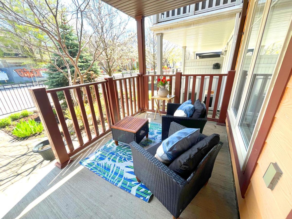 Beach Studio With Private Detached Bathroom Apartment