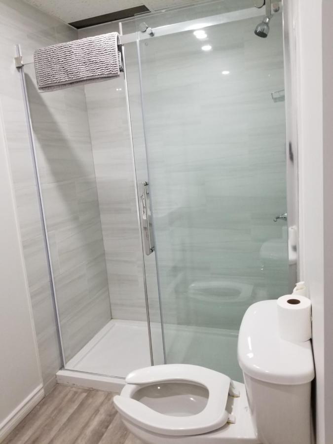 Xs Dealz Homestay Toronto