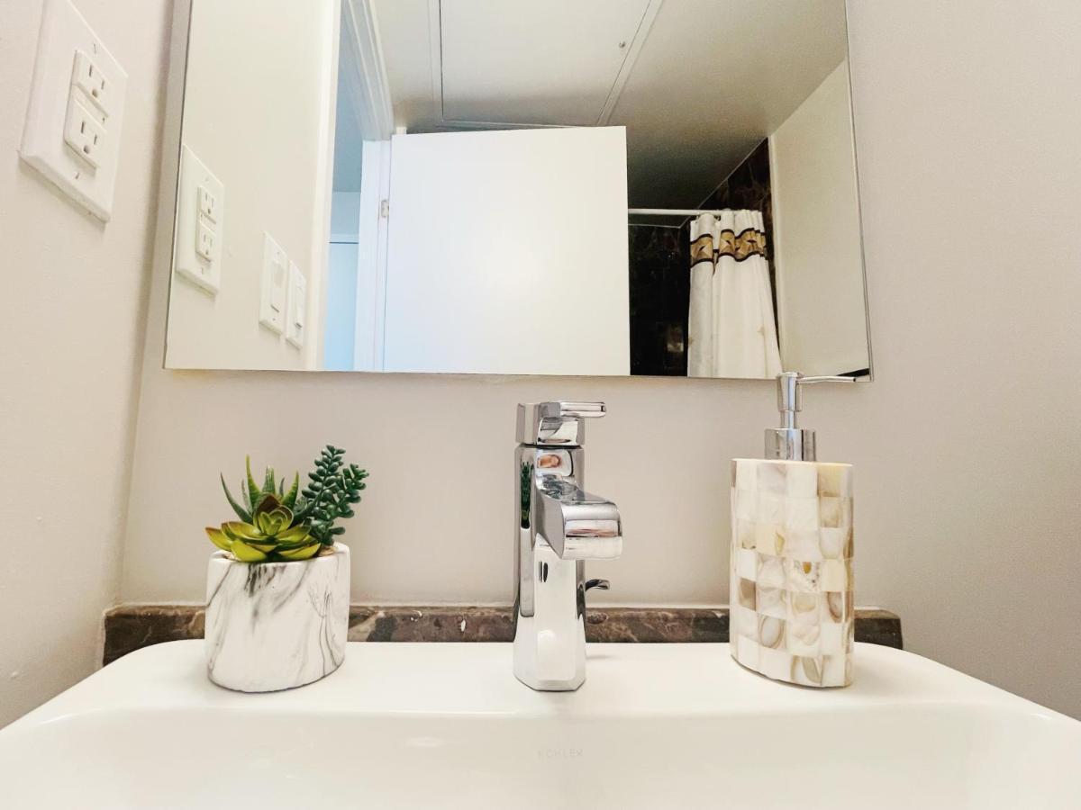 Comfort Opulence Suites Downtown 42th Floor With Lakeview * Toronto