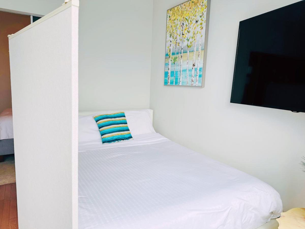 Comfort Opulence Suites Downtown 42th Floor With Lakeview Toronto