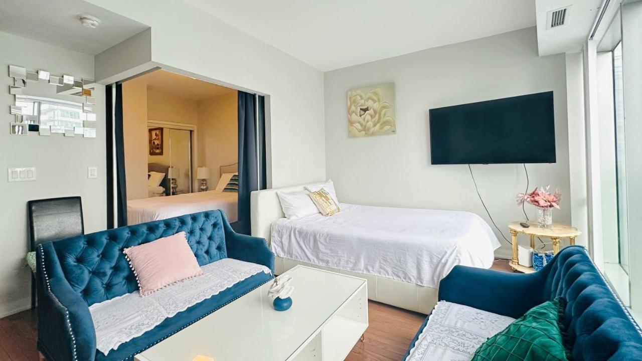 Comfort Opulence Suites Downtown 42th Floor With Lakeview Toronto