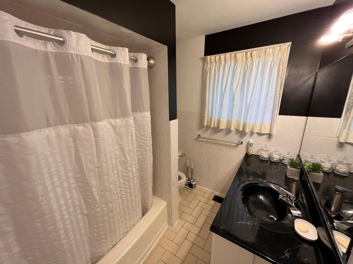 Ikonstay Harmony Private Homestay Toronto
