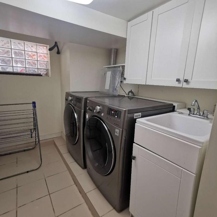 Central Area Double-bed * Toronto