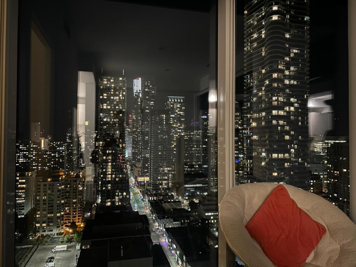Apartment Entire In Downtown Toronto