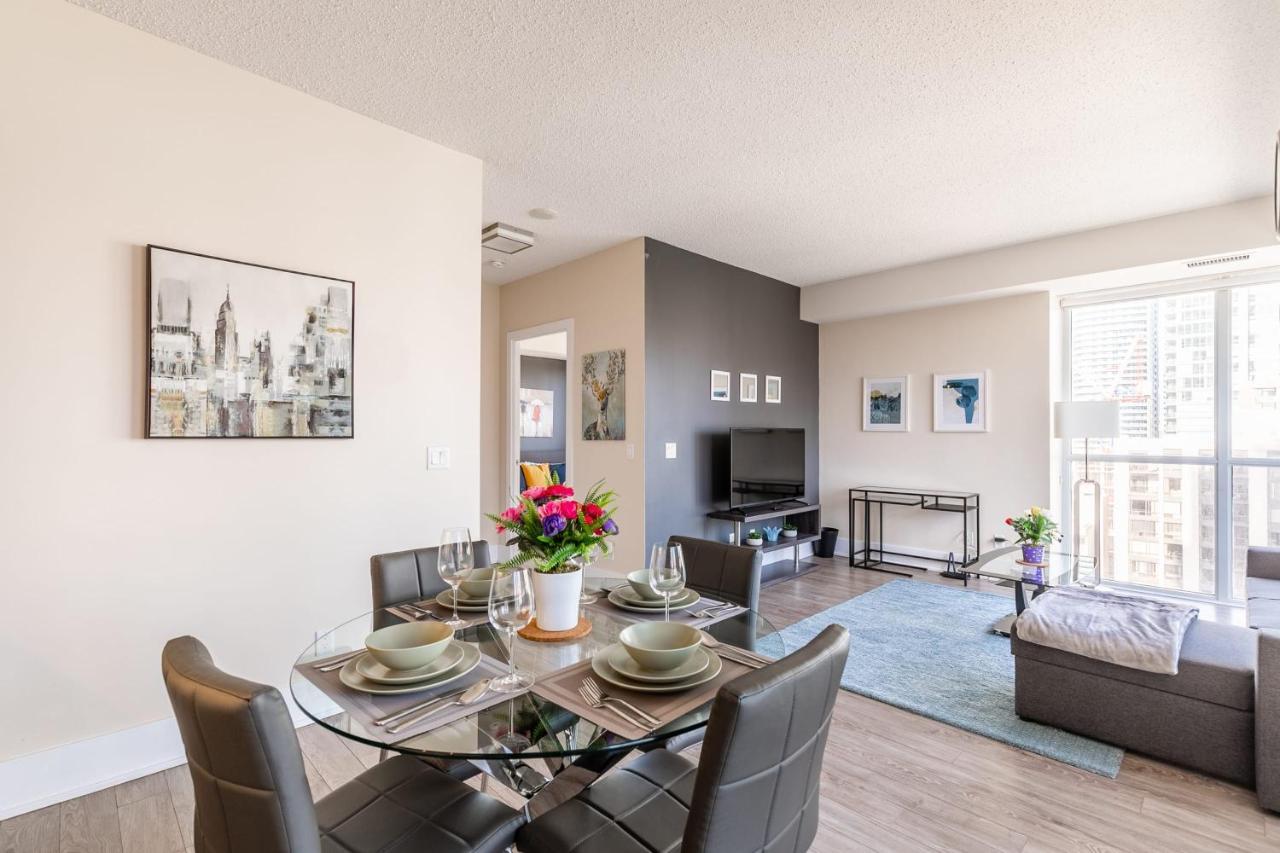 Luxury 1br - King Bed - Stunning Views *