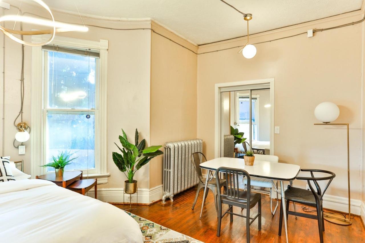 Capsule hotel Time Capsule - Value