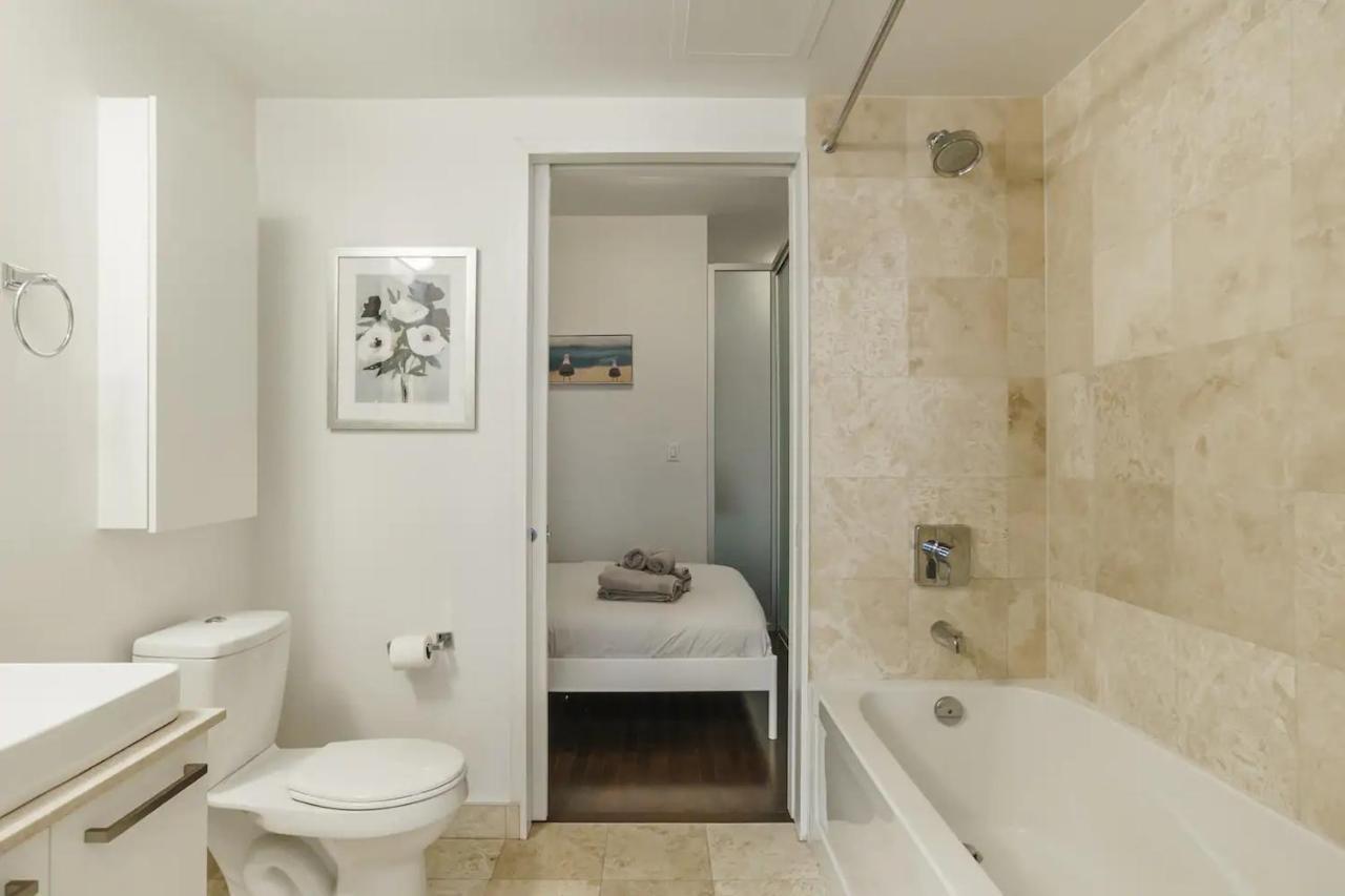 Luxury 2-bedroom Parking, View Of Cn Tower