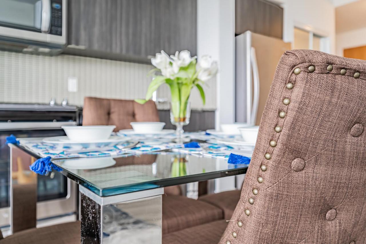 Two Bedroom Condo! Union Station! Downtown Core Apartment *