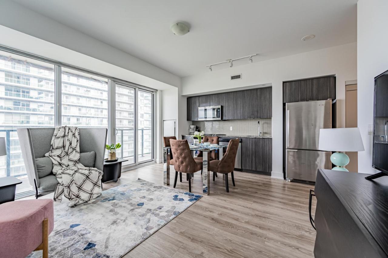 Two Bedroom Condo! Union Station! Downtown Core