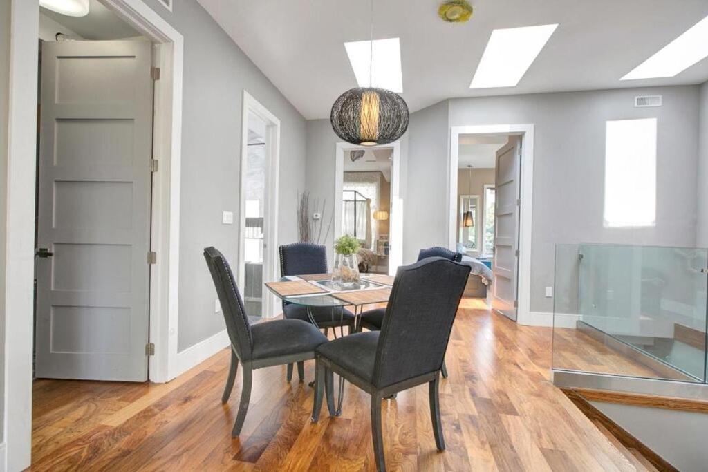 Beautiful, Centric, Pet-friendly With Parking Apartment