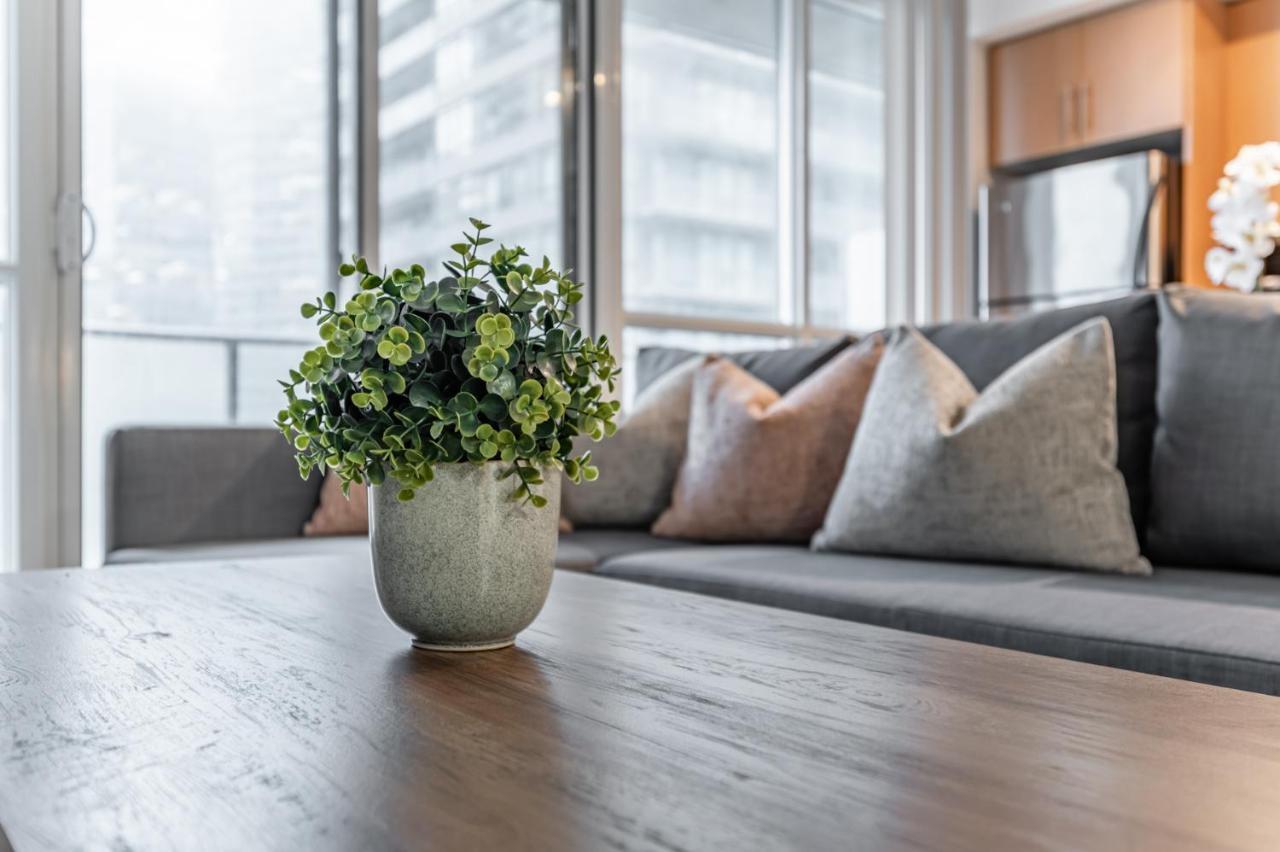 Apartment Bremner Toronto