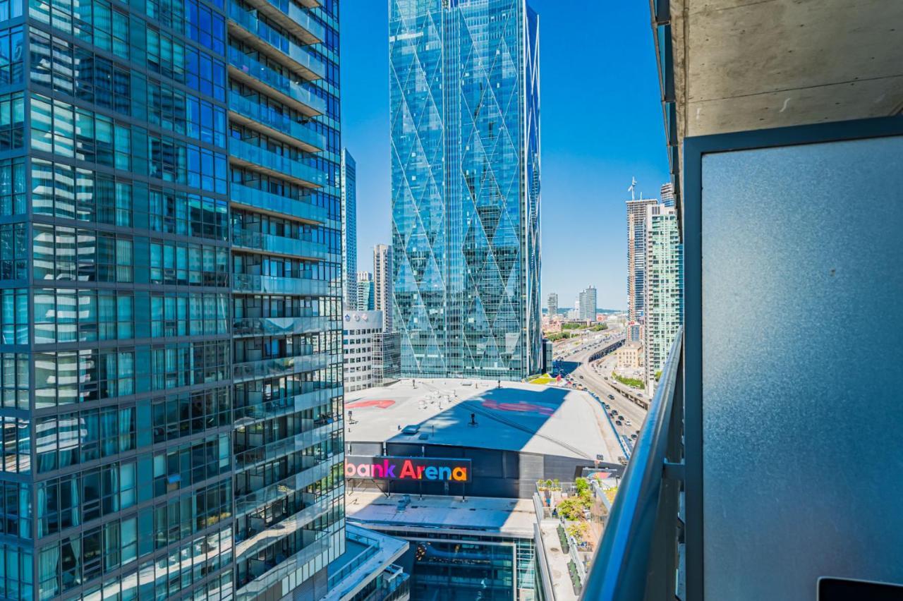 Apartment Bremner Toronto