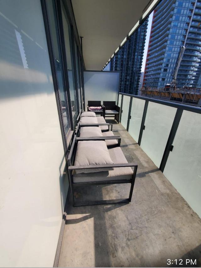 Comfortable Downtown - * Toronto
