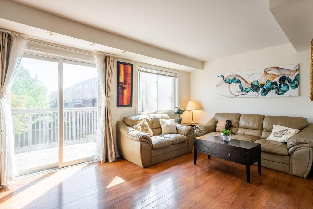 Apartment Beautiful Townhouse In Toronto