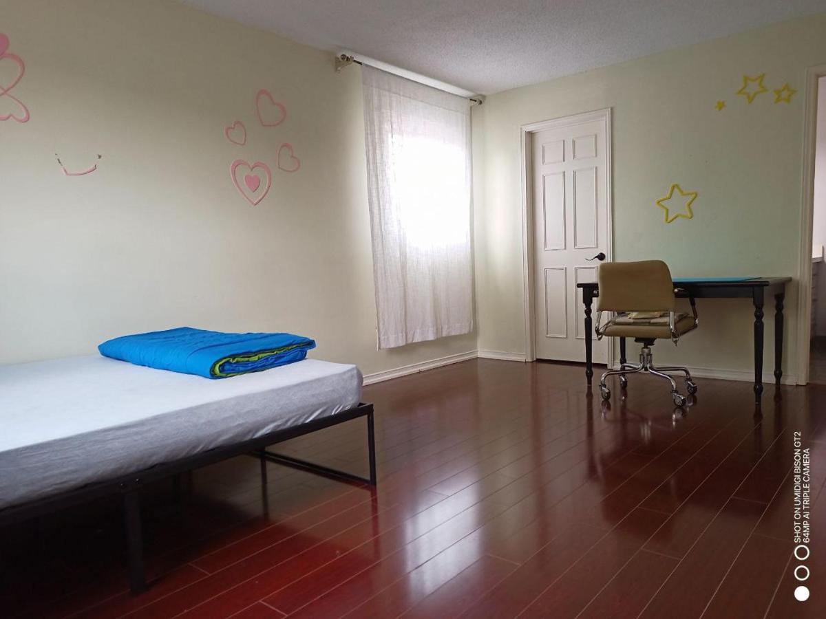 Stb - Cozy Nest - Double Bedroom With Private Washroom Guest house *