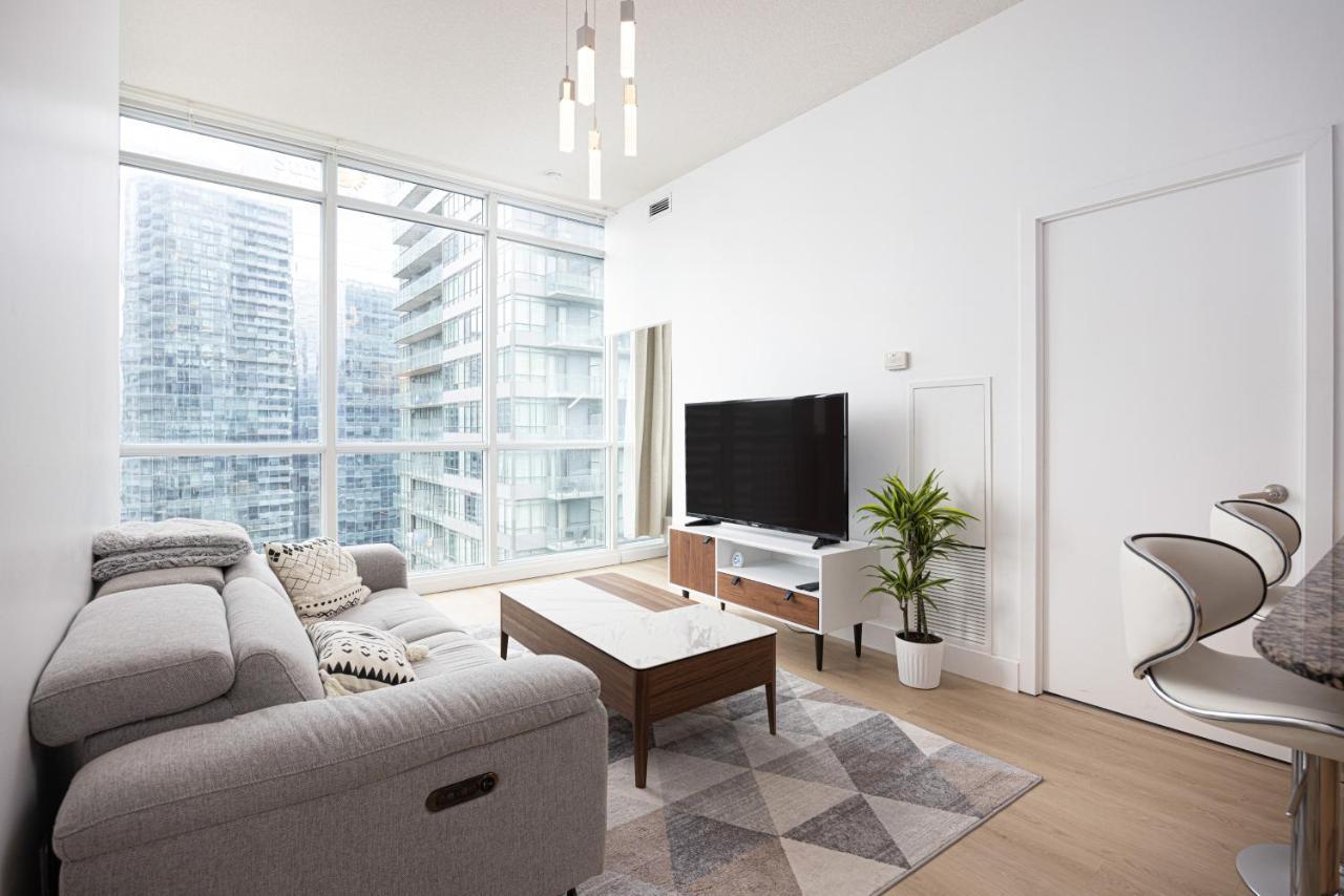 Newly Renovated Cozy Condo/union Station Homestay