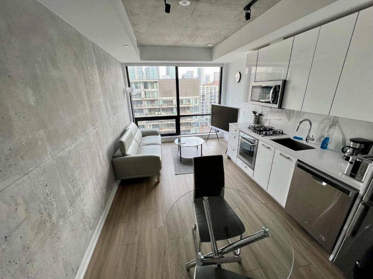 Perfectly Located Cozy Open-concept Apartment