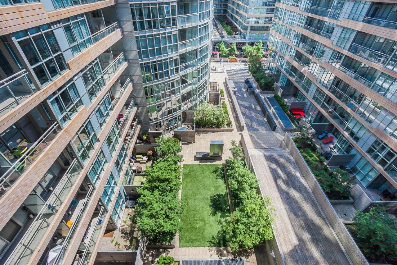 Apartment Cozy 2br Close To Cn Tower & Harbourfront Toronto
