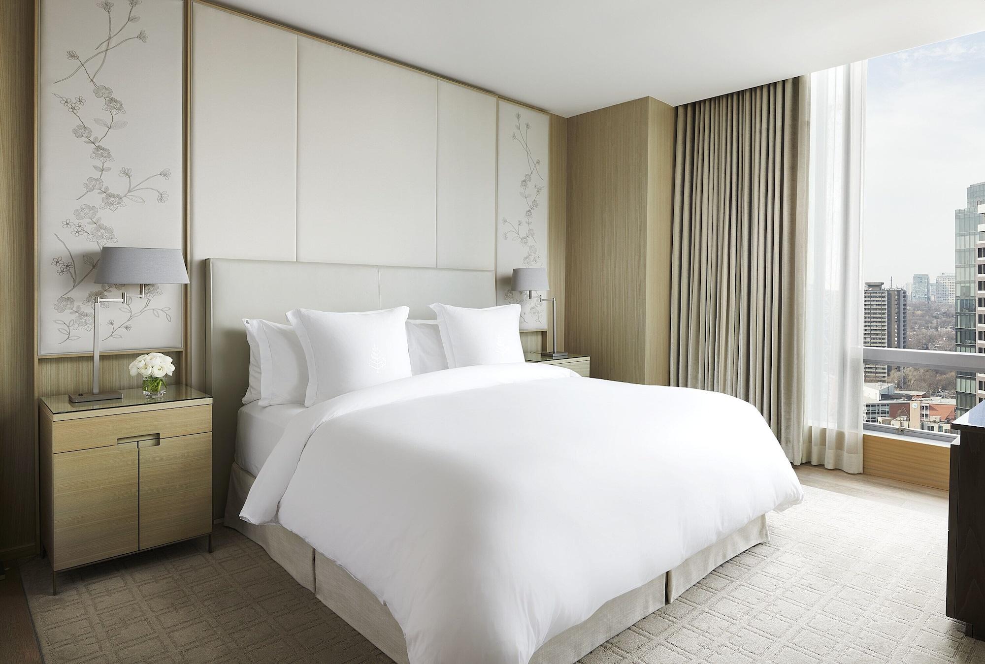 Four Seasons Hotel 5*