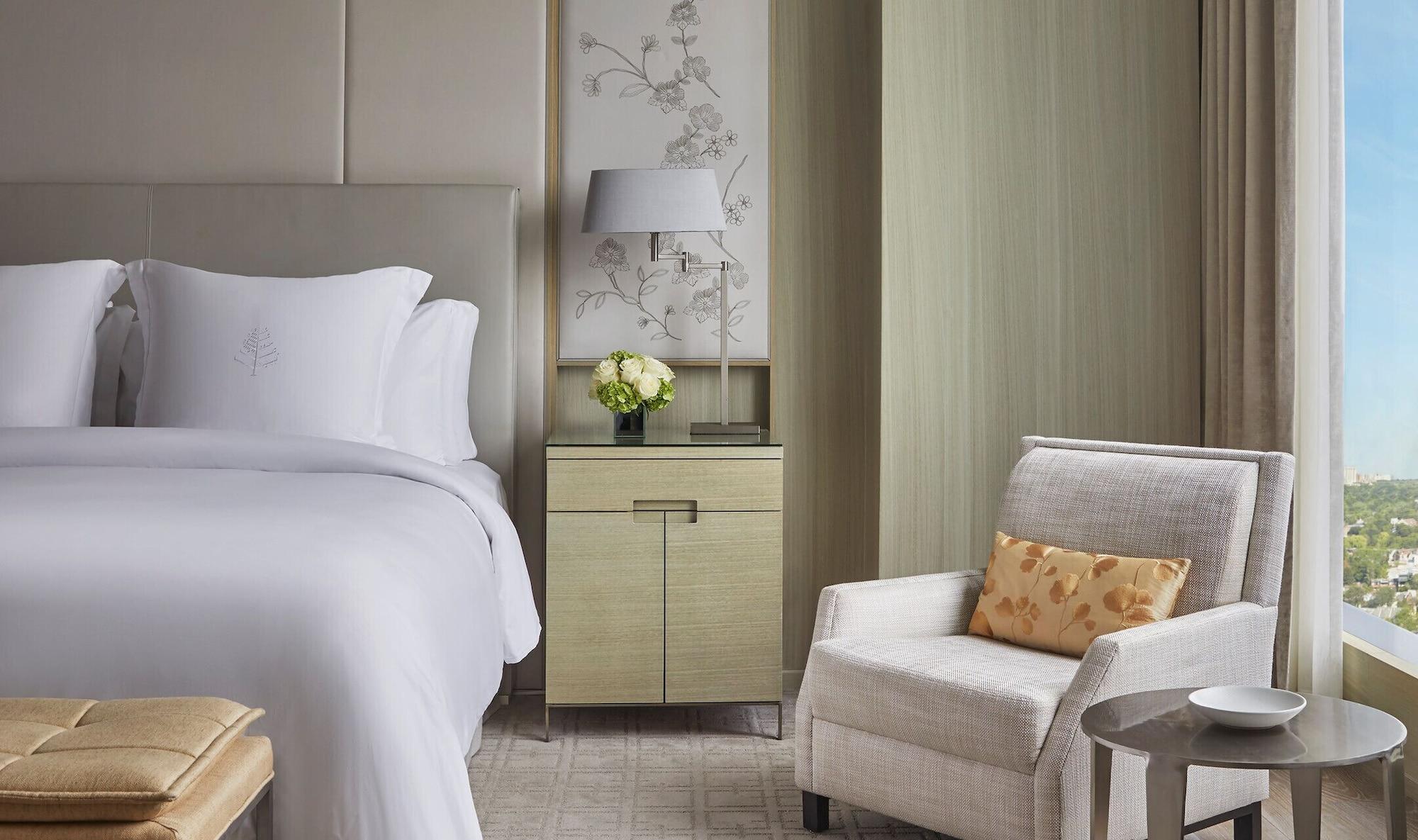 Four Seasons 5*
