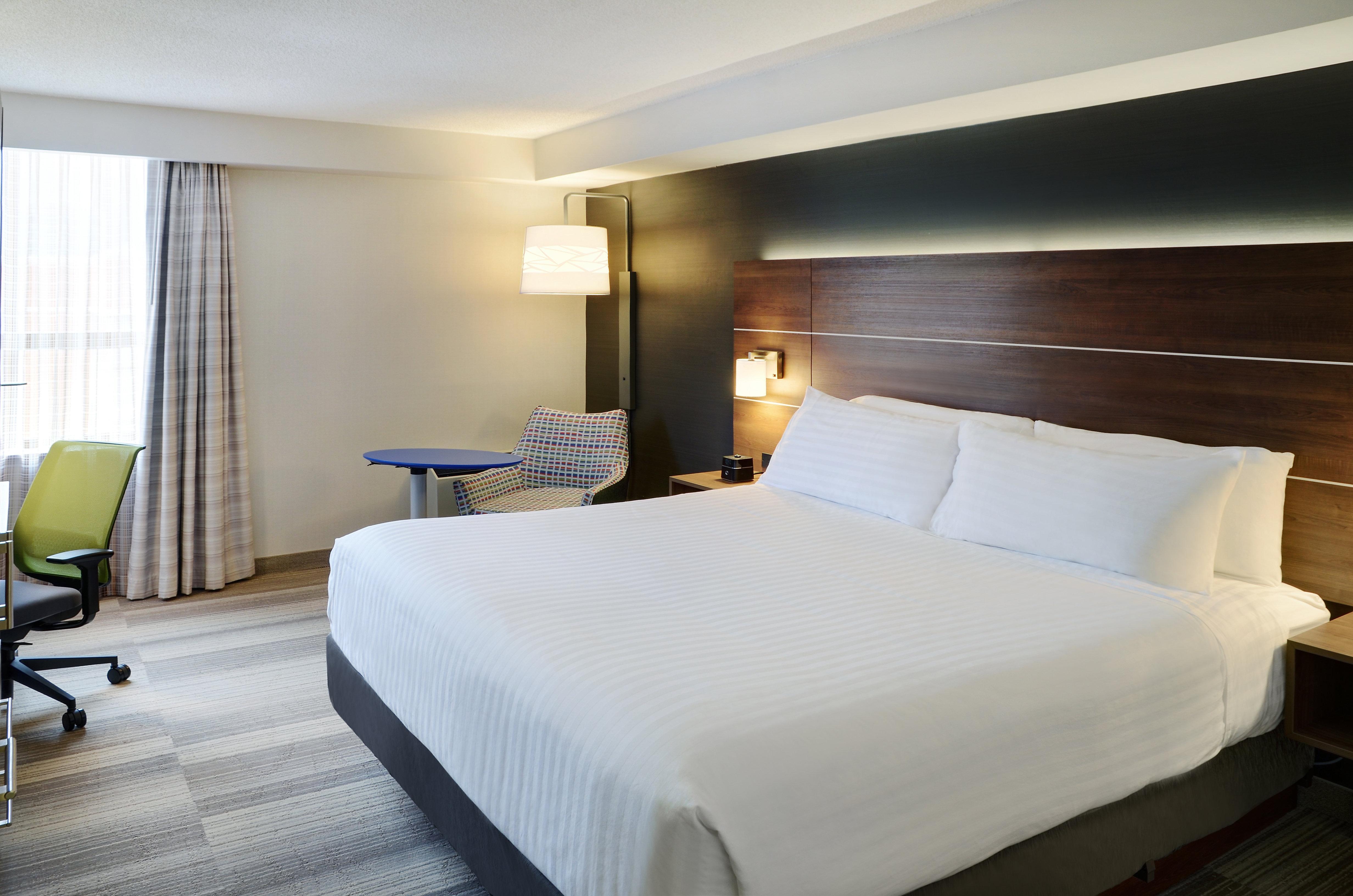 Express Downtown By Ihg Hotel Toronto