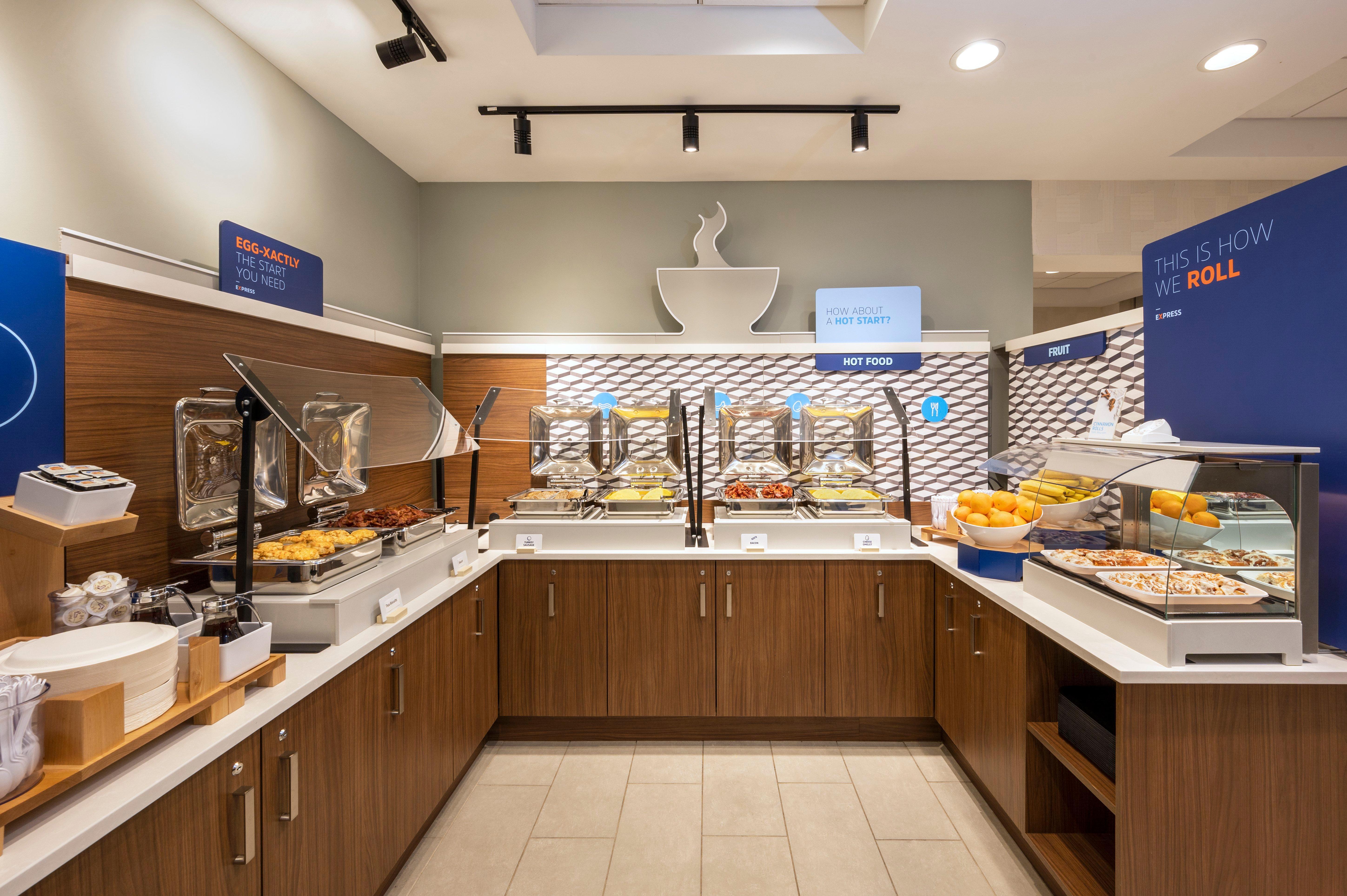 Hotel Express Downtown By Ihg Toronto
