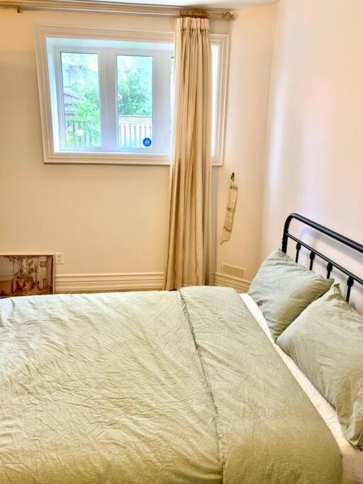 Cozy 2-bed Private In