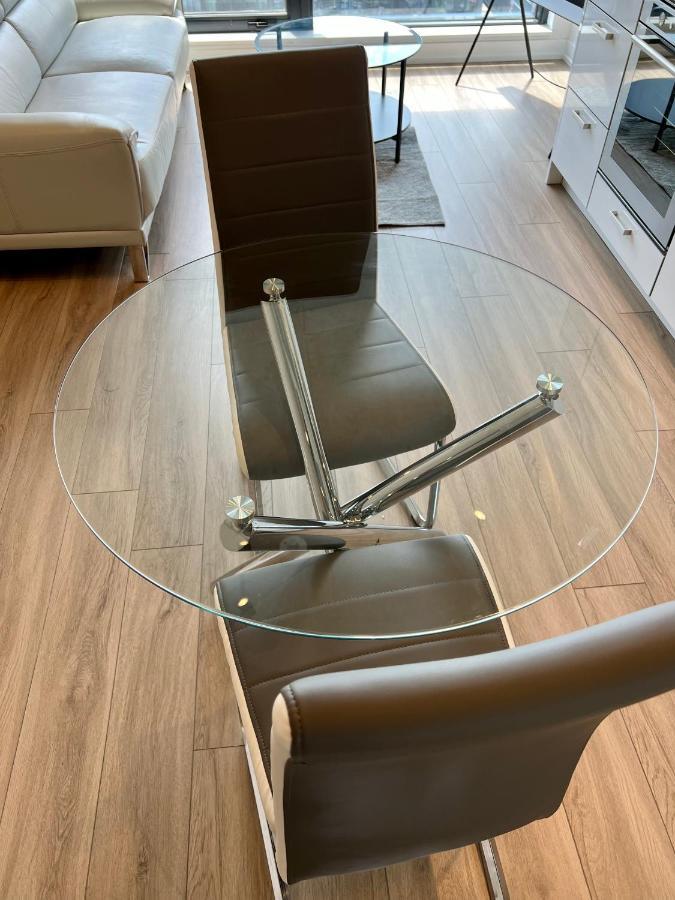 Perfectly Located Cozy Open-concept Apartment